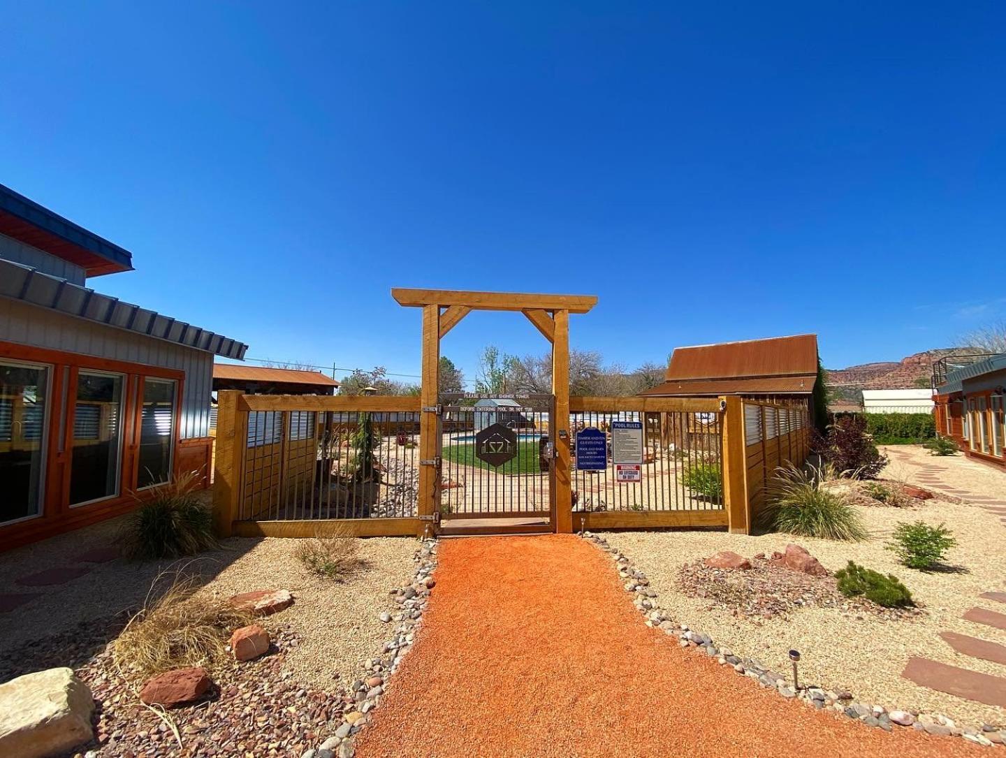 Timber & Tin G 2Bed 2Bath W Pool & Rooftop Deck Канаб Экстерьер фото