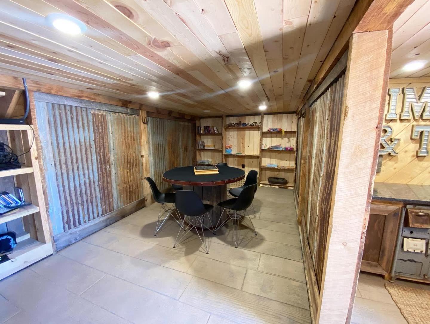 Timber & Tin G 2Bed 2Bath W Pool & Rooftop Deck Канаб Экстерьер фото